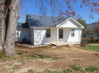 110 Boone St, Burnsville, NC 28714