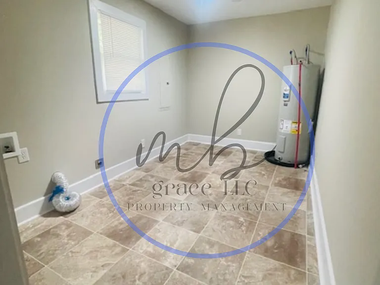 422 Minter Dr — Photo 5