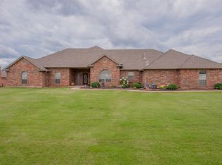 3800 Darril Rd, Edmond, OK 73025