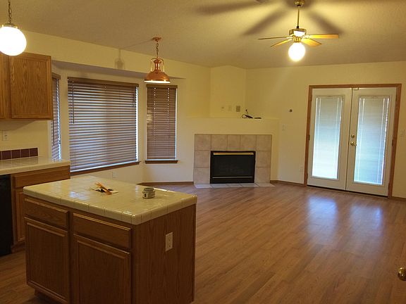 5th image of 8015 Amy Ave NW