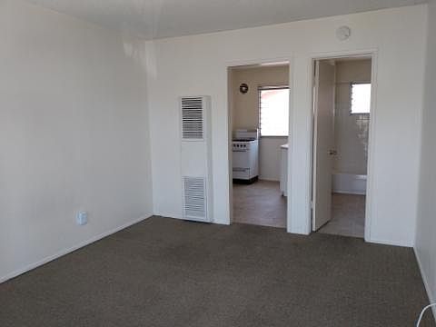 1st image of 1571 Oliver Ave #11