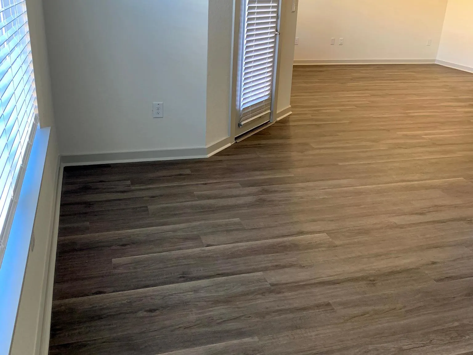 1812 Bonham Ln — Photo 3
