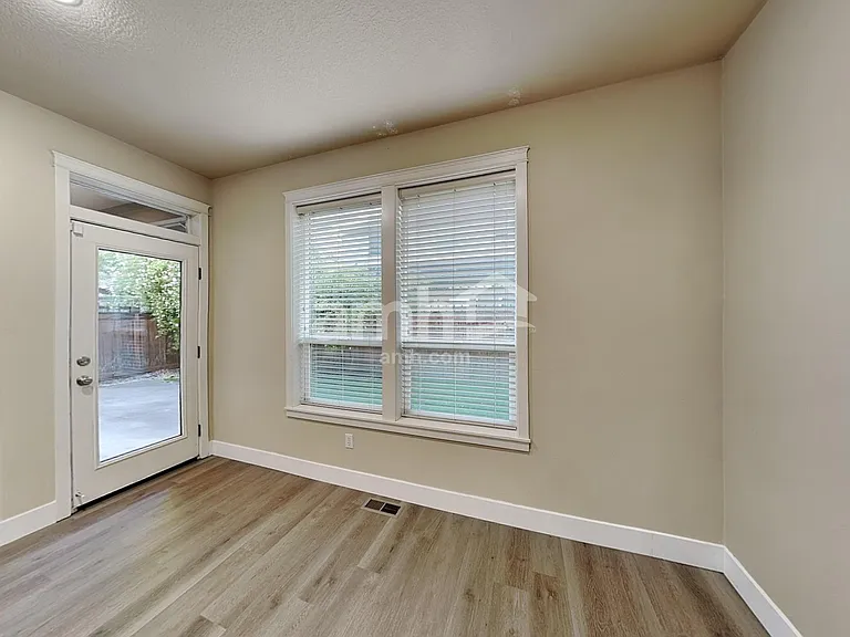 11508 NW 29th Ct — Photo 5