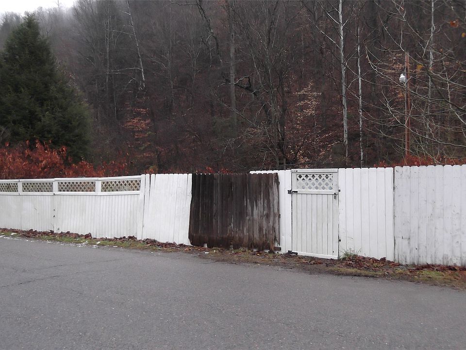 2nd image of 388 Monarch Rd