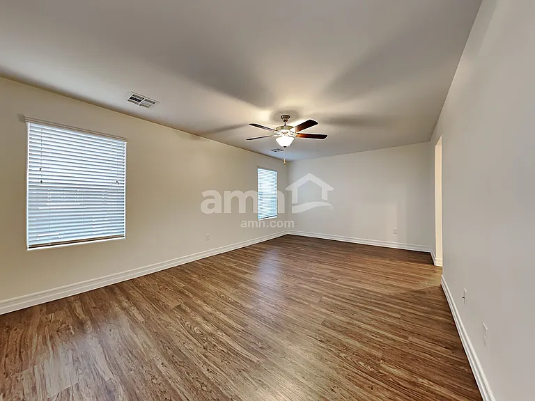 5808 Petronius St — Photo 11