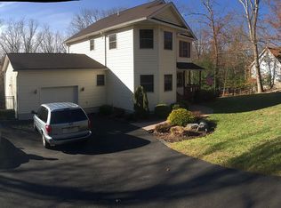 3288 Westminster Dr, East Stroudsburg, PA