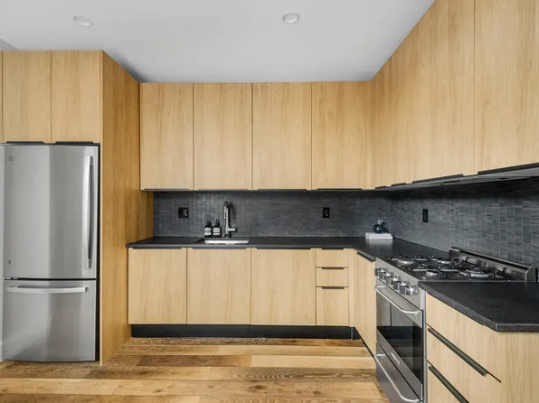 249 Hull Street image 6 of 13