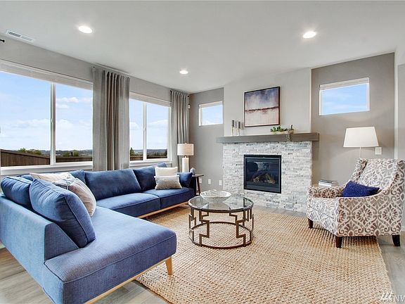 2626 model home at Larkspur. Furnished model will differ in colors and finishes