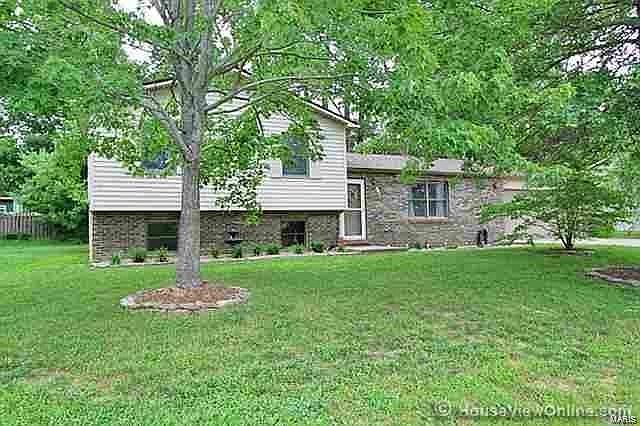1st image of 3906 Valley View Ln