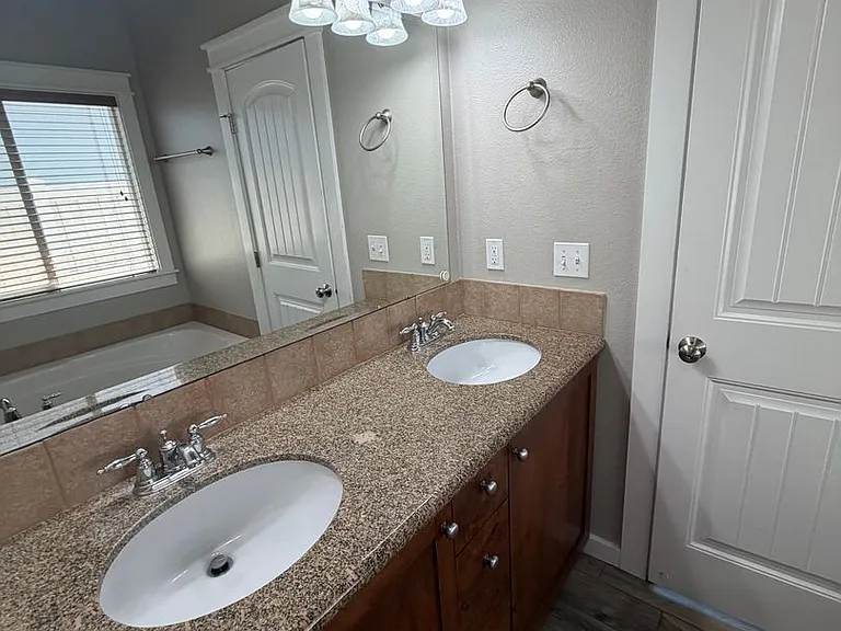 3024 N Christian Way — Photo 38