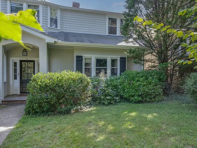11 Cherry Ave #2 — Photo 6