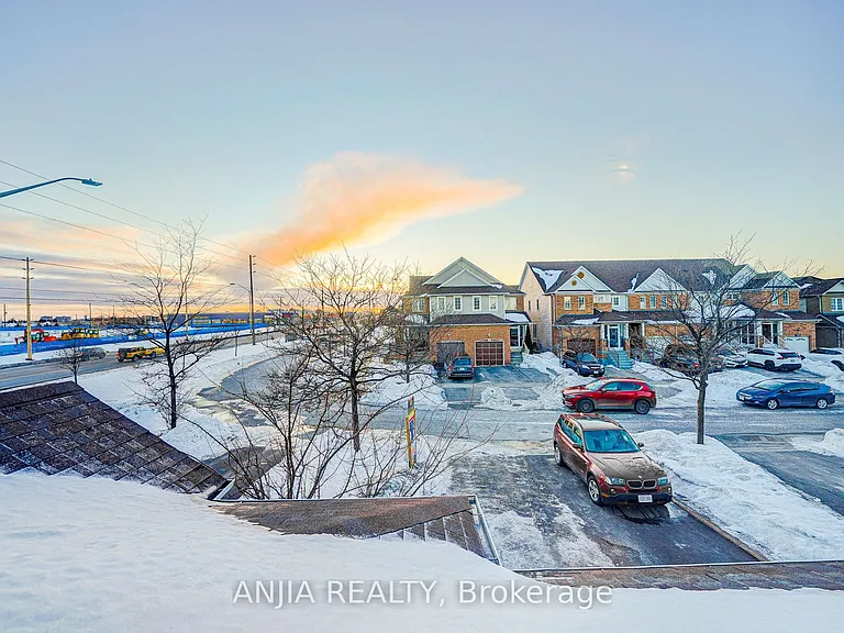 146 Billingsley Cres — Photo 22