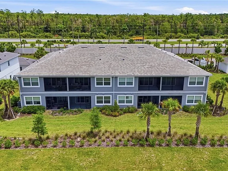 11841 Venetian Lagoon Dr — Photo 35
