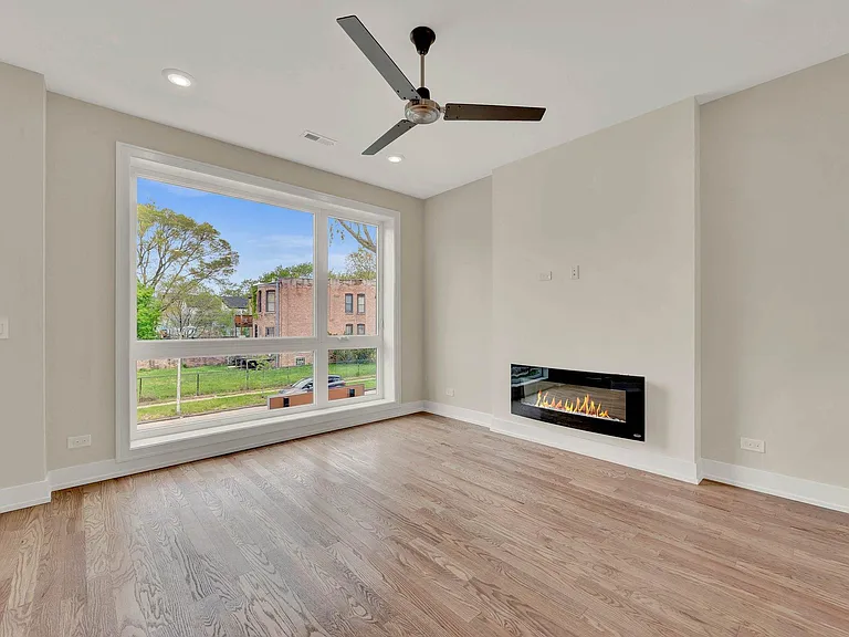 4611 S Saint Lawrence Ave #2 — Photo 5