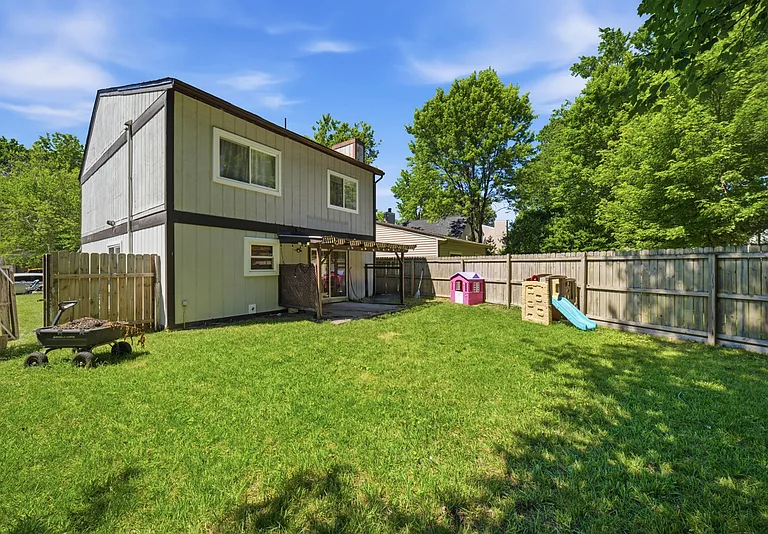 1810 Delaney St — Photo 30
