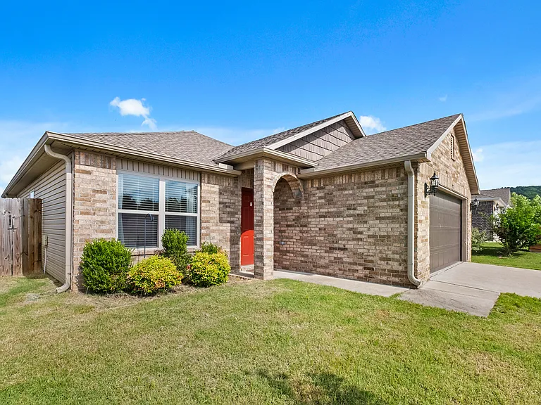 927 E Swift Dr — Photo 26