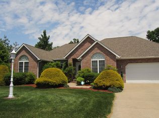 302 Marcia Dr, Carterville, IL 62918