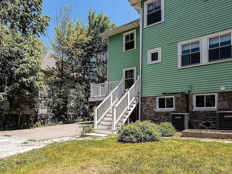 79 Jason St #79 — Photo 31