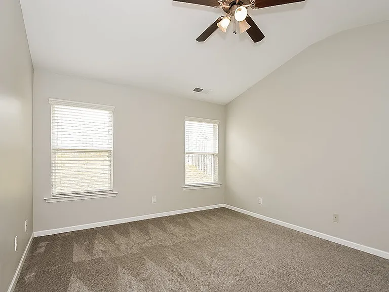 138 Hill Side Way — Photo 10