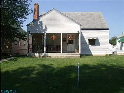 659 Wrexham Ave photo 1