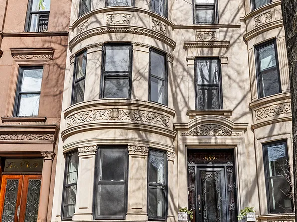 599 2nd Street image 1 of 14