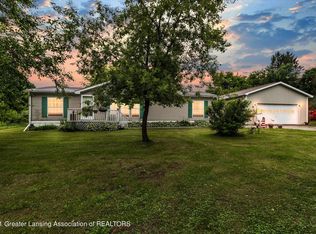 8088 E Clinton Trl, Eaton Rapids, MI 48827