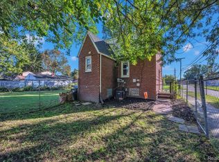 6286 Glenis St, Taylor, MI 48180