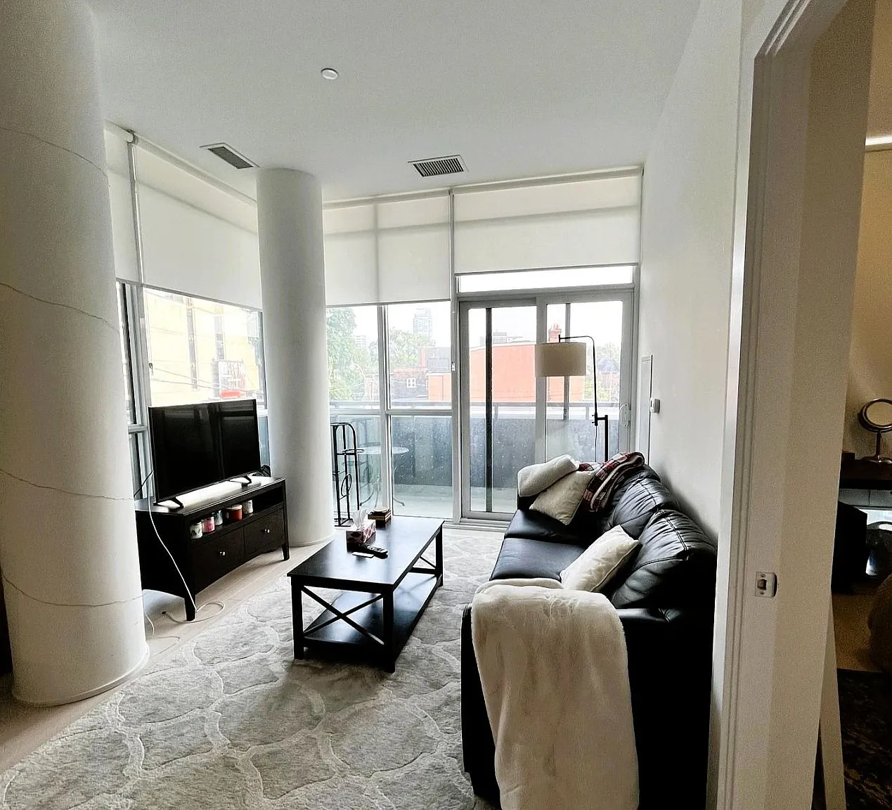 3 bed, $4,050 — Photo 4