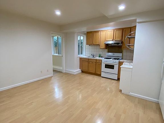 2nd image of 491 15th Ave #A