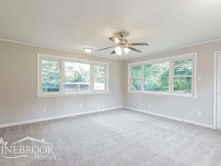 116 Trailside Dr — Photo 11