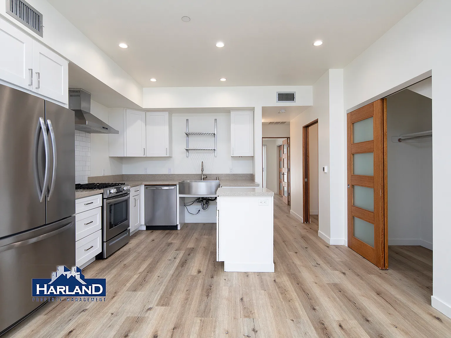 3333 Reynard Way — Photo 3