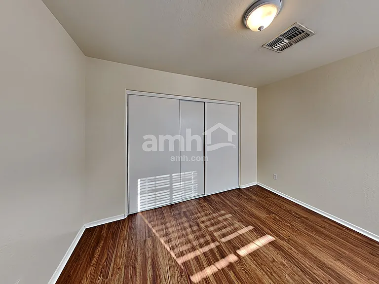 1701 S 113th Dr — Photo 19