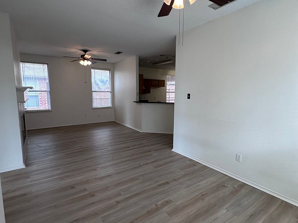 1st image of 1315 E Brown St #1