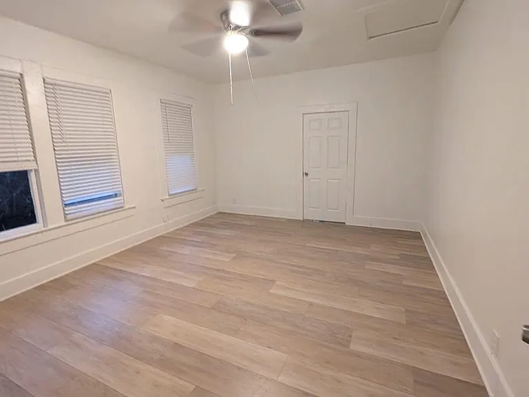 1380 Liveoak St — Photo 3
