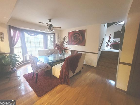 5th image of 7541 Raleigh Ln