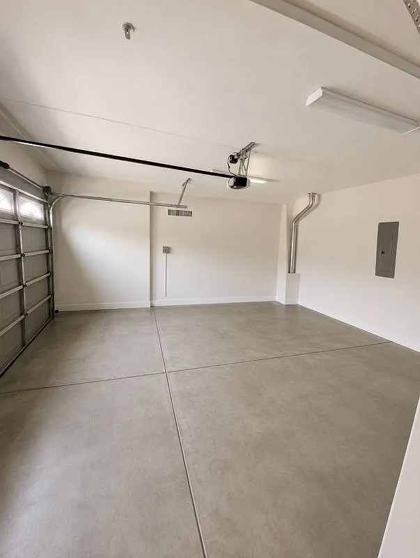 2 bed, 2.0 bath, 1348 sqft, $3,300 — Photo 4