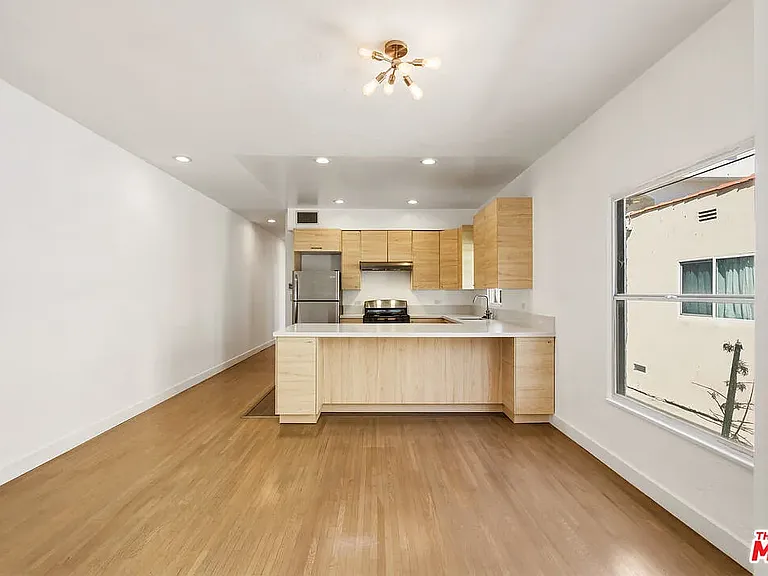3429 Edgehill Dr #3 — Photo 6