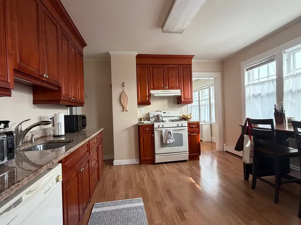 100 Colonial Rd #2, Stamford, CT 06906