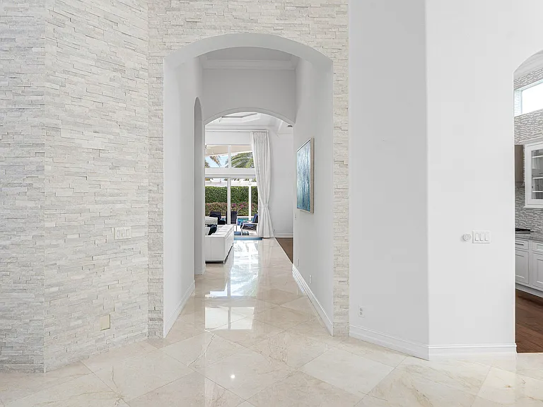 131 Carmela Ct — Photo 11