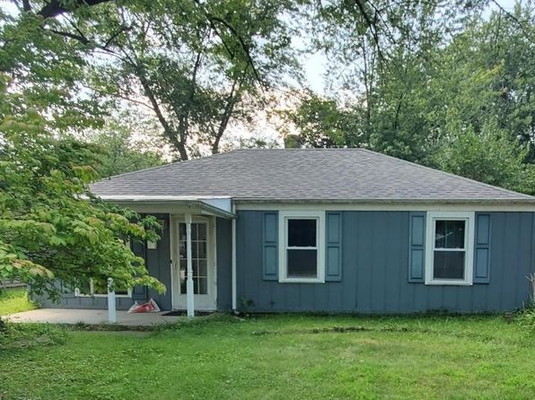 422 N Lindberg St