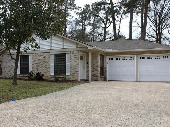 55 E White Willow Cir, Spring, TX 77381