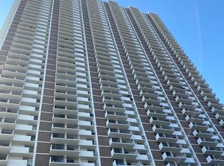 6033 N Sheridan Rd APT 18G, Chicago, IL 60660