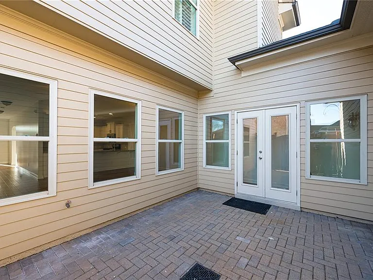 4148 Baverton Dr — Photo 23