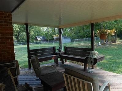 3rd image of 2640 Delavan Dr