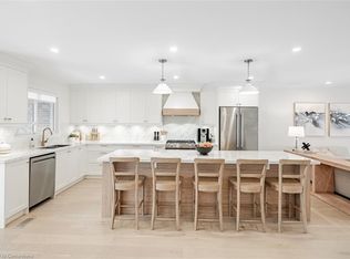 1576 Kerns Rd #2, Burlington, ON L7P3A7