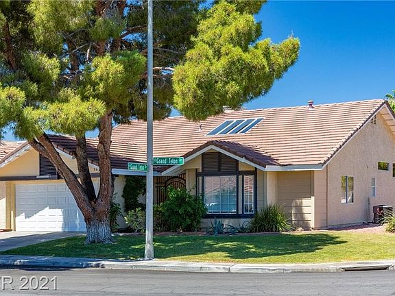 2nd image of 283 Grand Teton Dr