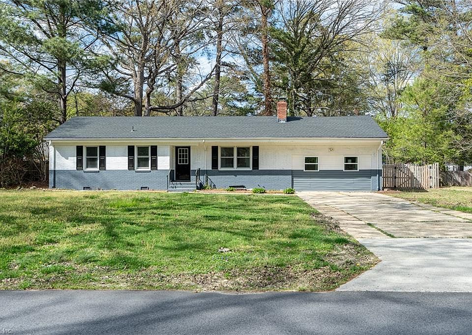 1st image of 208 Old Dr