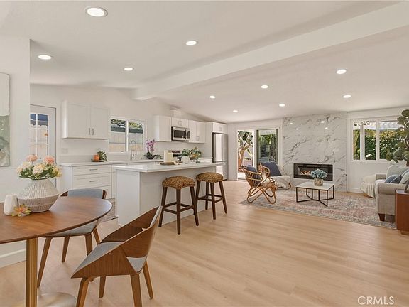 4th image of 2107 Pomona Ave