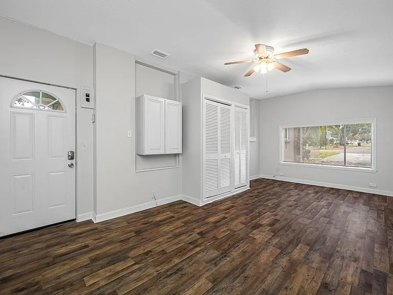Century Oaks — Photo 98