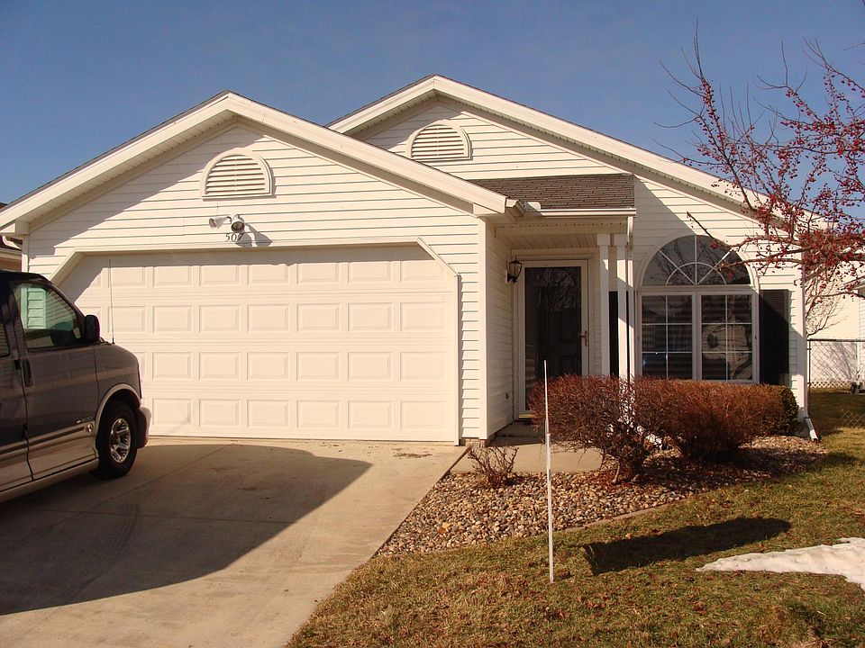 1997 Ranch with cathedral ceilings